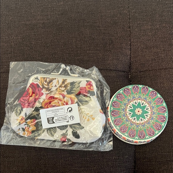 #*1109**Floral Coin Purse and Compact Mirror Set - Picture 3 of 8